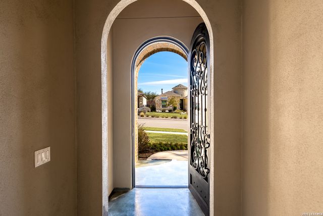 106 Cinnamon Creek, Boerne, TX 78006