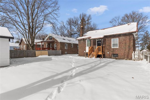 7618 Springdale Drive, Pasadena Park, MO 63121