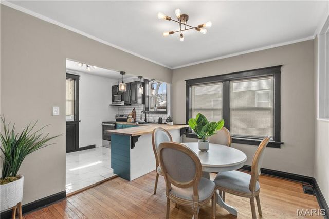 7618 Springdale Drive, Pasadena Park, MO 63121