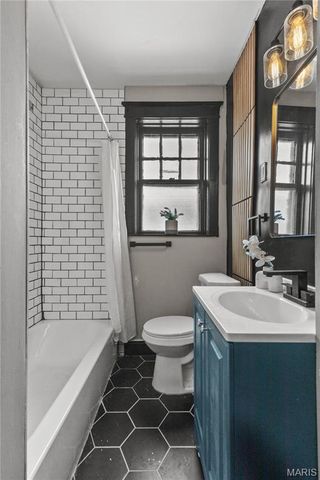 7618 Springdale Drive, Pasadena Park, MO 63121