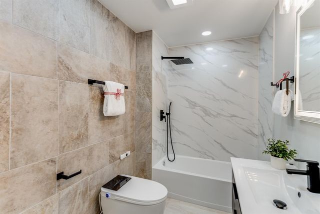 136 N Acacia Ave, Ripon, CA 95366