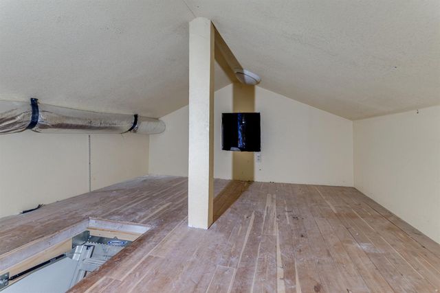 136 N Acacia Ave, Ripon, CA 95366