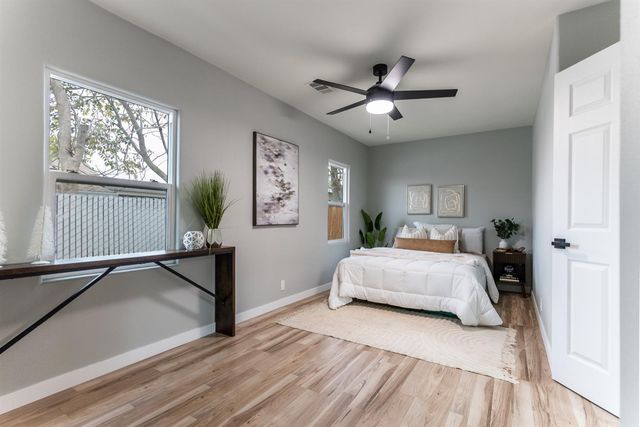 136 N Acacia Ave, Ripon, CA 95366