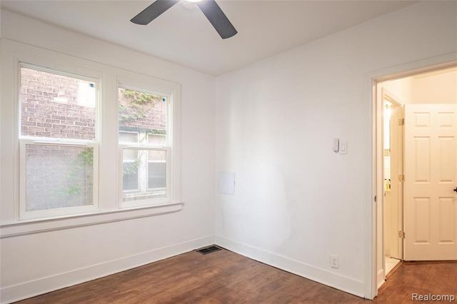 2270 W Philadelphia Street, Detroit, MI 48206