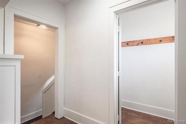 2270 W Philadelphia Street, Detroit, MI 48206