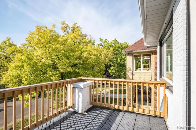 2270 W Philadelphia Street, Detroit, MI 48206