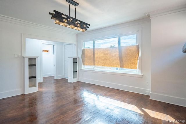 2270 W Philadelphia Street, Detroit, MI 48206