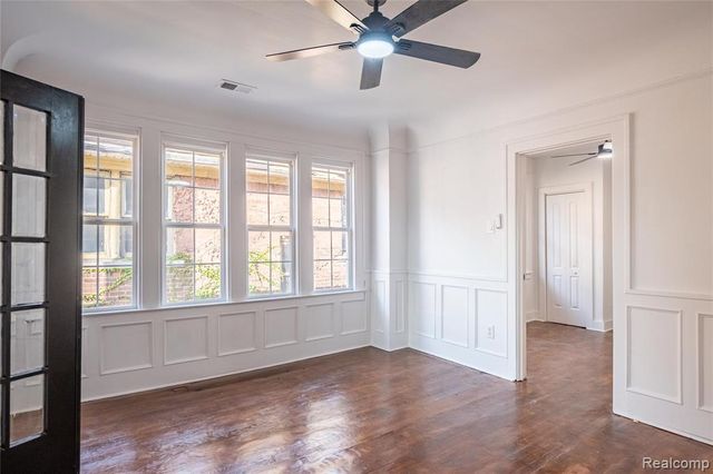 2270 W Philadelphia Street, Detroit, MI 48206