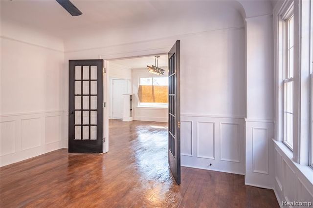 2270 W Philadelphia Street, Detroit, MI 48206