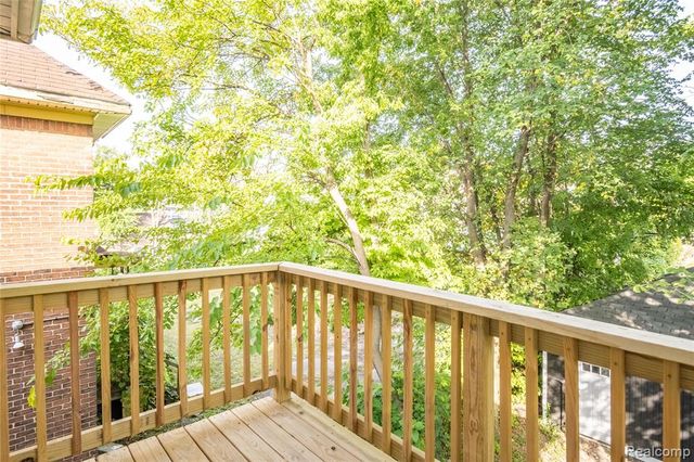 2270 W Philadelphia Street, Detroit, MI 48206