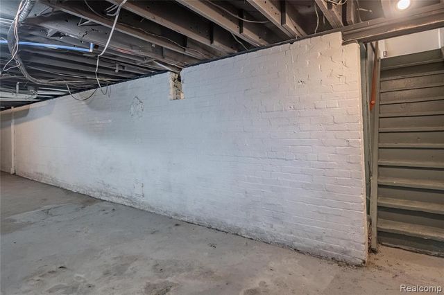 2270 W Philadelphia Street, Detroit, MI 48206