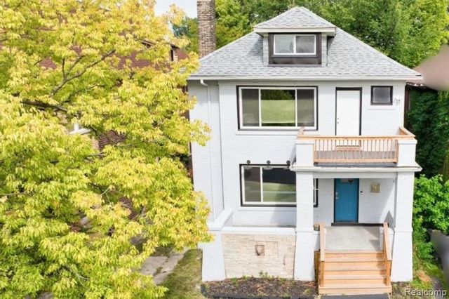 2270 W Philadelphia Street, Detroit, MI 48206