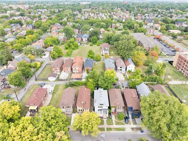 2270 W Philadelphia Street, Detroit, MI 48206