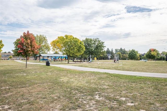 2270 W Philadelphia Street, Detroit, MI 48206