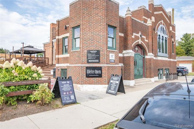 2270 W Philadelphia Street, Detroit, MI 48206