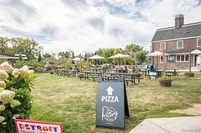 2270 W Philadelphia Street, Detroit, MI 48206