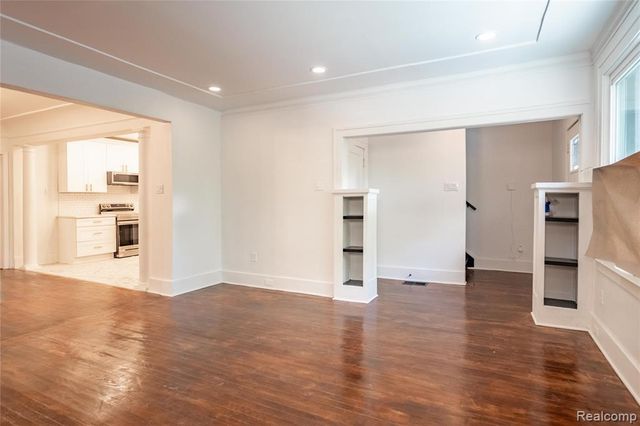 2270 W Philadelphia Street, Detroit, MI 48206