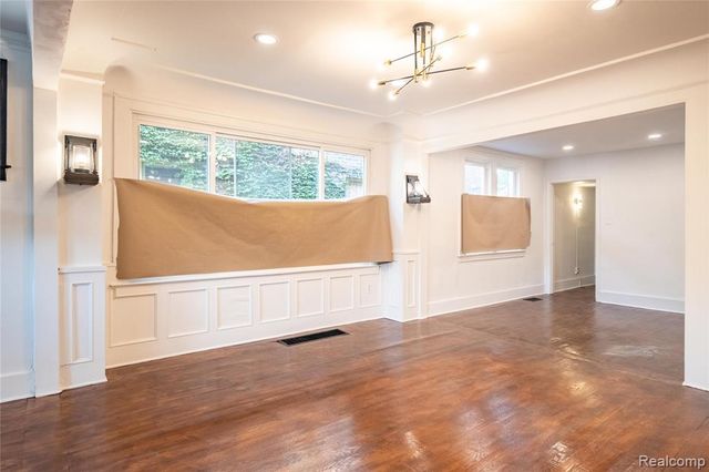 2270 W Philadelphia Street, Detroit, MI 48206