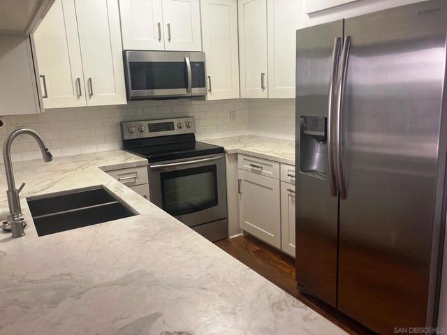 750 State St 216, San Diego, CA 92101