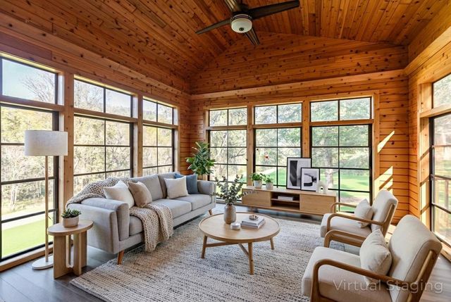 7030 Birchwood DRIVE, La Crescent, MN 55947