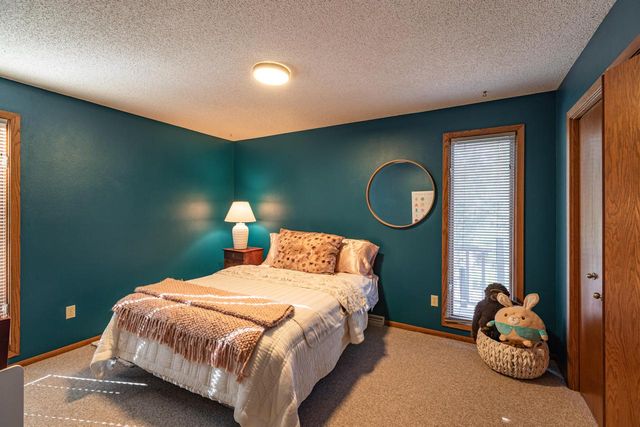 7030 Birchwood DRIVE, La Crescent, MN 55947