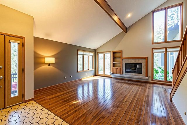 7030 Birchwood DRIVE, La Crescent, MN 55947