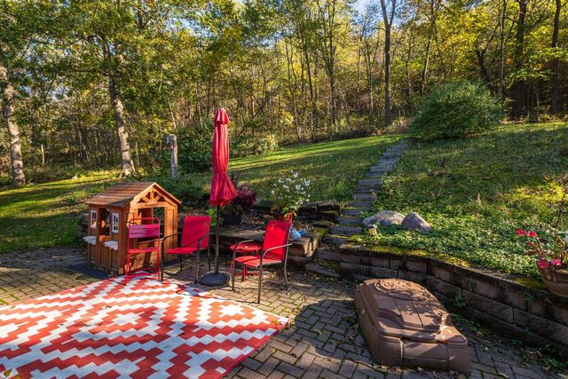 7030 Birchwood DRIVE, La Crescent, MN 55947