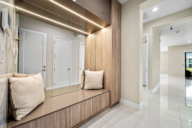 20021 Hirono Lane, Boca Raton, FL 33434