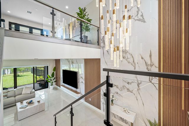 20021 Hirono Lane, Boca Raton, FL 33434