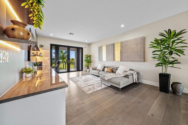 20021 Hirono Lane, Boca Raton, FL 33434