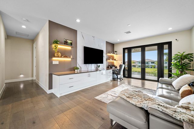 20021 Hirono Lane, Boca Raton, FL 33434