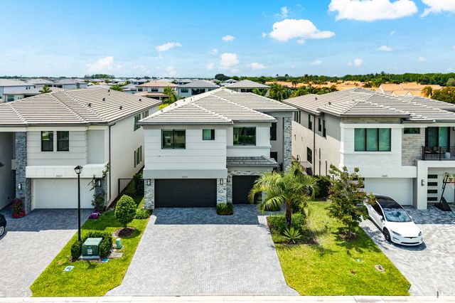 20021 Hirono Lane, Boca Raton, FL 33434