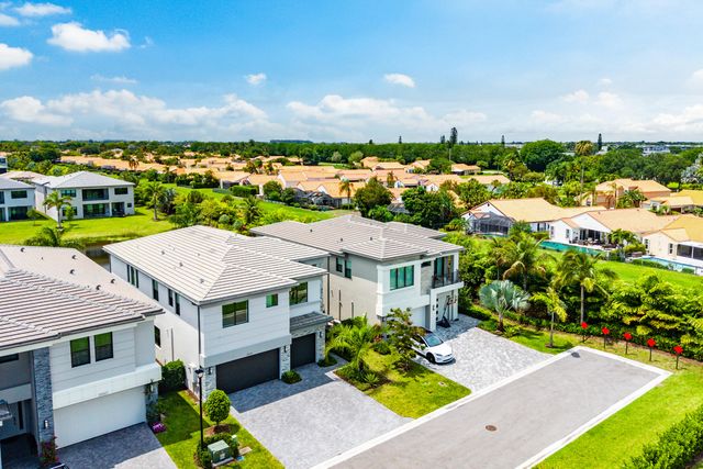 20021 Hirono Lane, Boca Raton, FL 33434