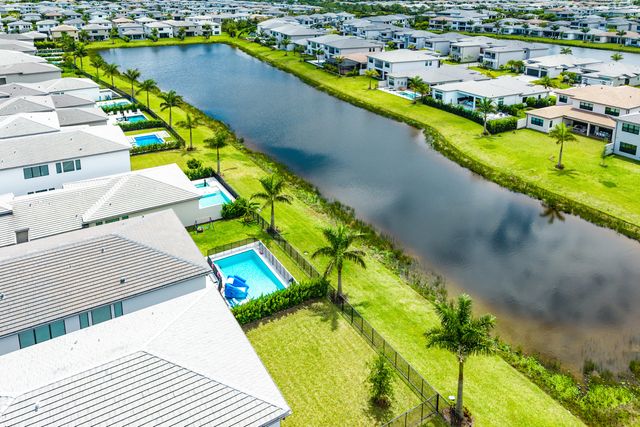 20021 Hirono Lane, Boca Raton, FL 33434