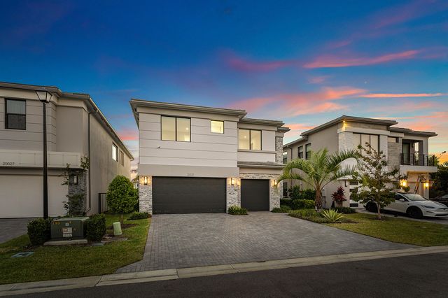 20021 Hirono Lane, Boca Raton, FL 33434