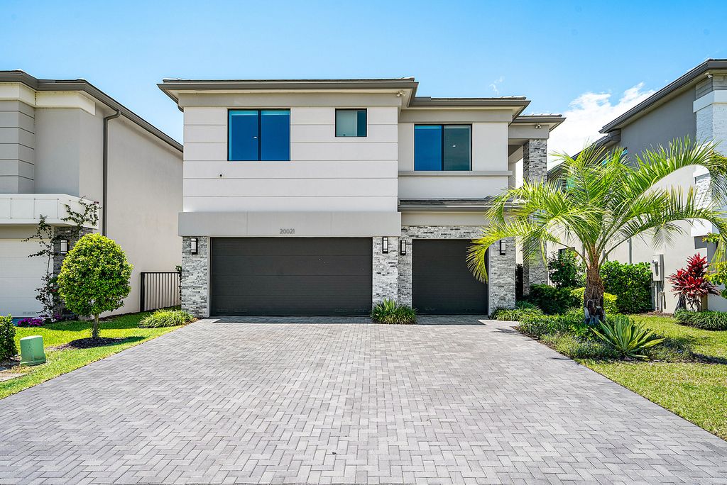 20021 Hirono Lane, Boca Raton, FL 33434