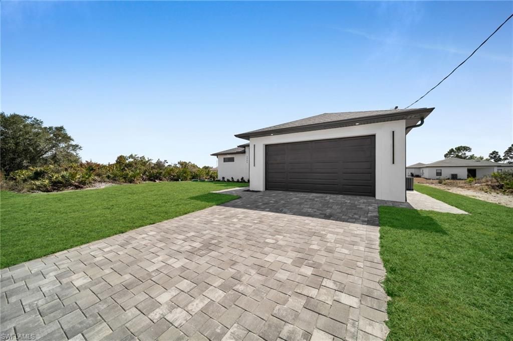 2805 58th ST W, LEHIGH ACRES, FL 33971 — photo 3