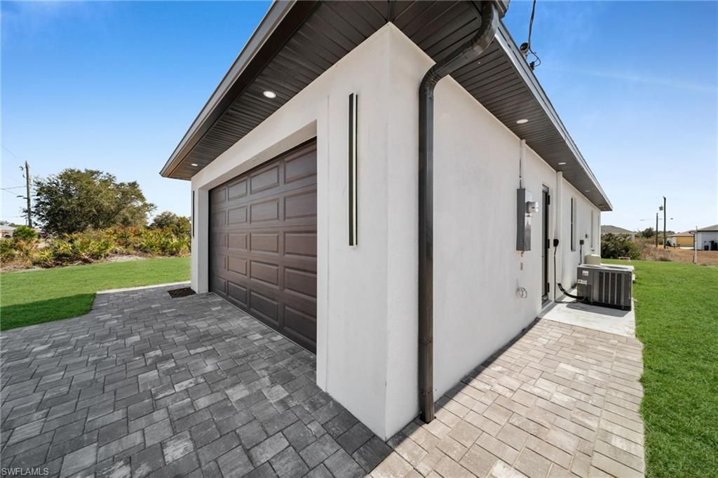 2805 58th ST W, LEHIGH ACRES, FL 33971 — photo 4