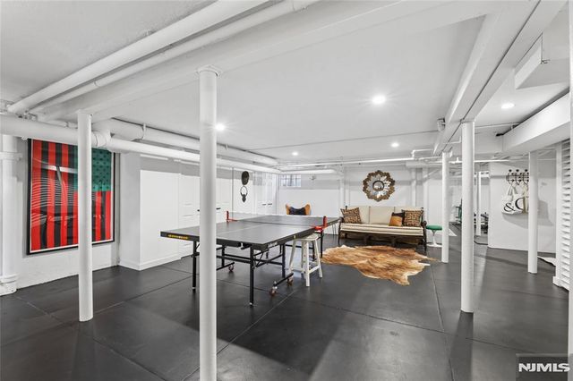 29 Gordon Road, Essex Fells, NJ 07021