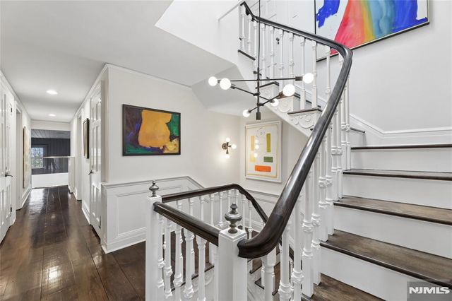 29 Gordon Road, Essex Fells, NJ 07021