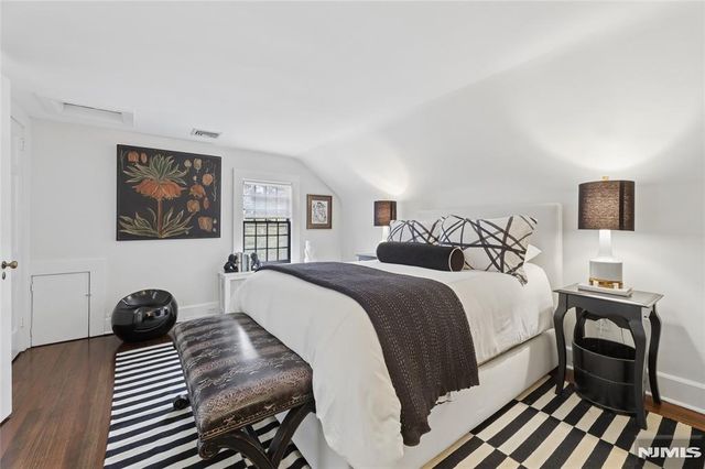 29 Gordon Road, Essex Fells, NJ 07021