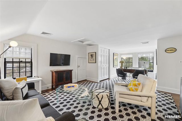 29 Gordon Road, Essex Fells, NJ 07021