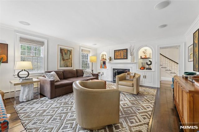 29 Gordon Road, Essex Fells, NJ 07021