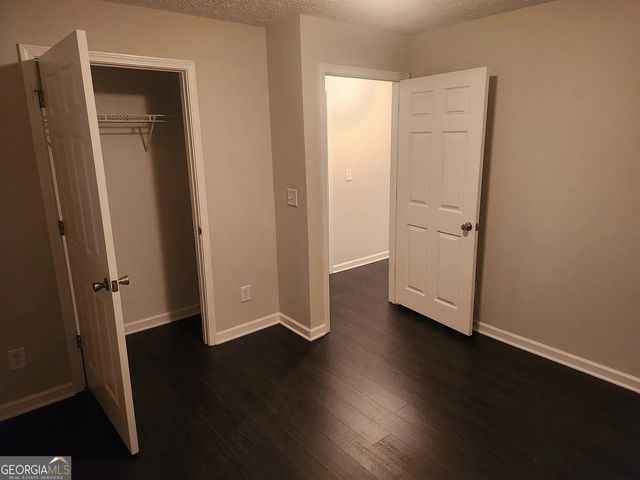 6202 Fairington Ridge Circle, Lithonia, GA 30038