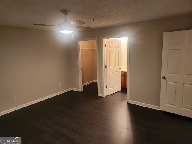 6202 Fairington Ridge Circle, Lithonia, GA 30038