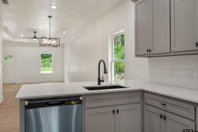 726 Boyd Ave, Tyler, TX 75701