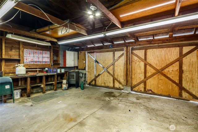 30212 Lake Cavanaugh Road, Arlington, WA 98223