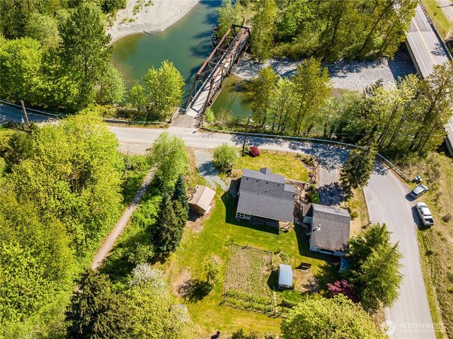 30212 Lake Cavanaugh Road, Arlington, WA 98223