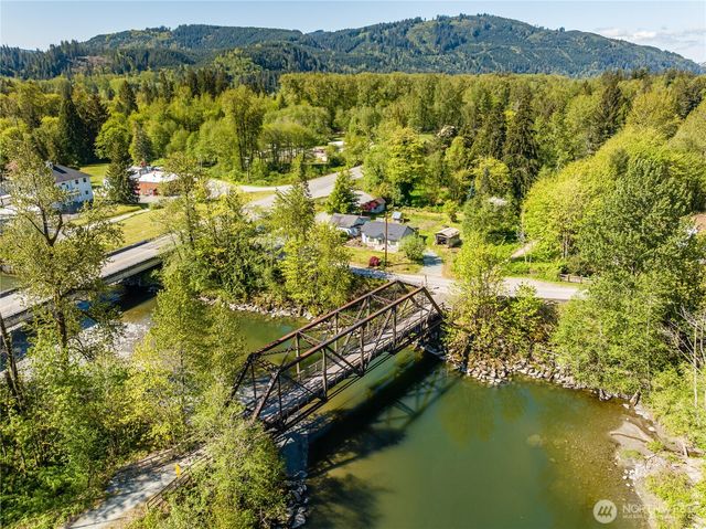 30212 Lake Cavanaugh Road, Arlington, WA 98223