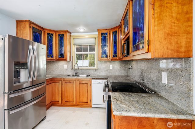 30212 Lake Cavanaugh Road, Arlington, WA 98223